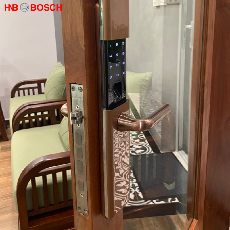 Lắp khóa Bosch ID80 tại 116 Triệu Việt Vương - Hà Nội